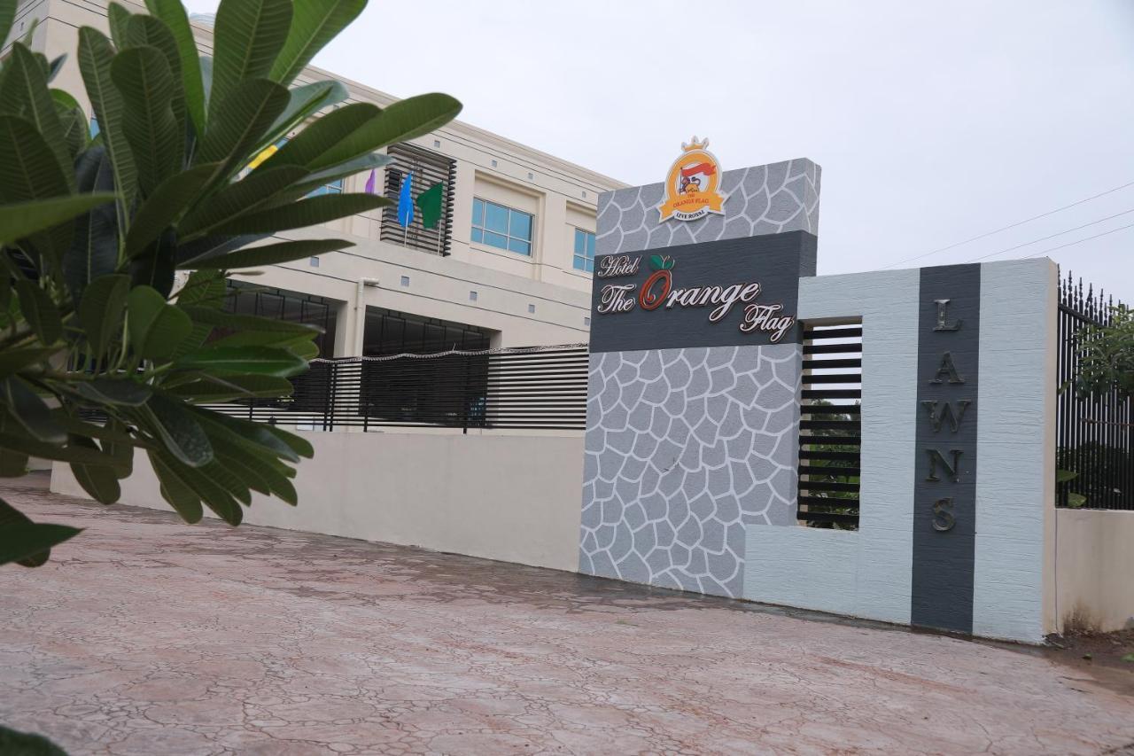 Hotel The Orange Flag, Phulambri Ganori Zewnętrze zdjęcie