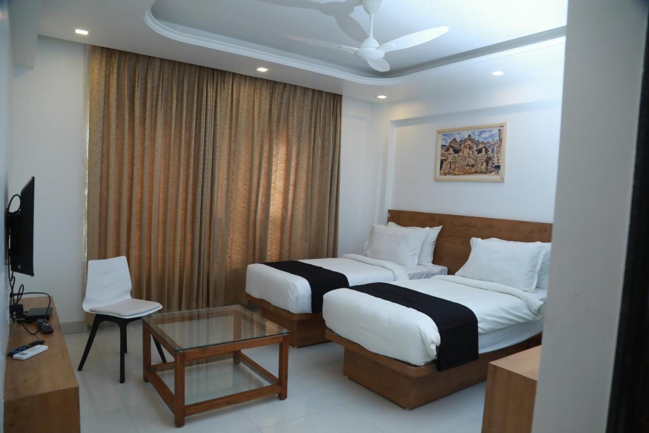 Hotel The Orange Flag, Phulambri Ganori Zewnętrze zdjęcie